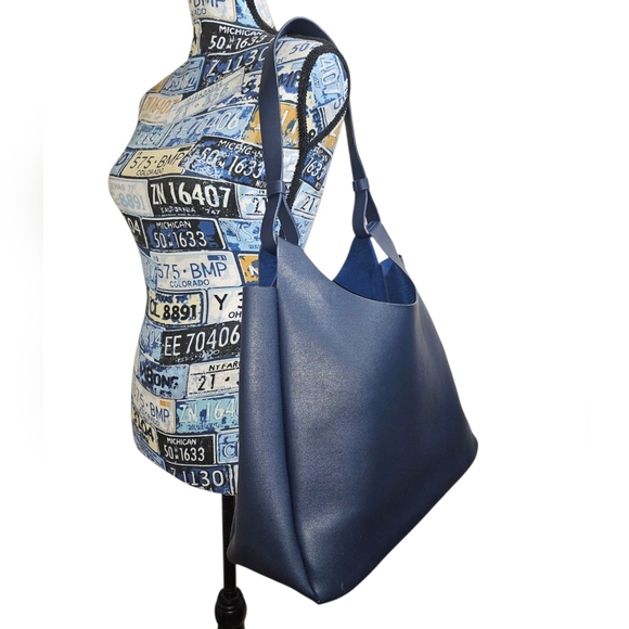Neiman Marcus Blue One Handle Shoulder Bag Tote - Picture 1 of 6